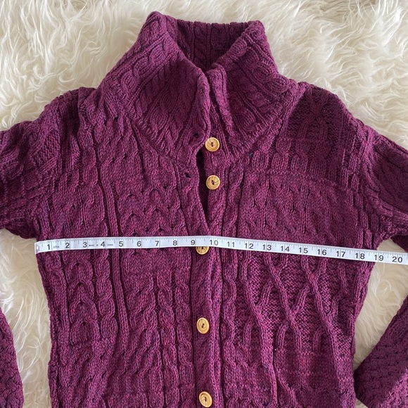 Aran Woollen Mills 100% Merino Wool Burgundy Cardigan, size S - Picture 7 of 9